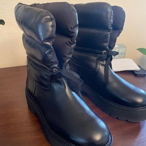 STUART WEITZMAN Ultralift Booties